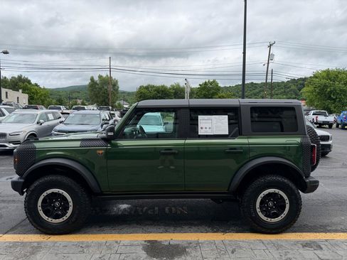 Used 2023 Ford Bronco Badlands AWD/4WD image 5