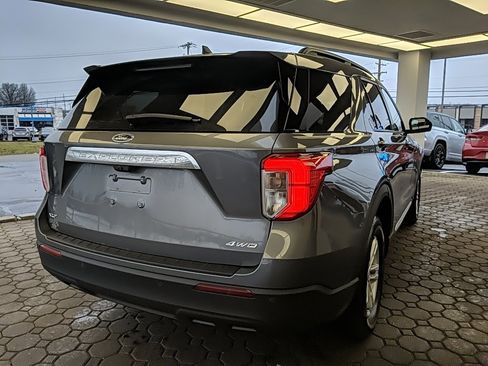 Certified 2023 Ford Explorer XLT image 5