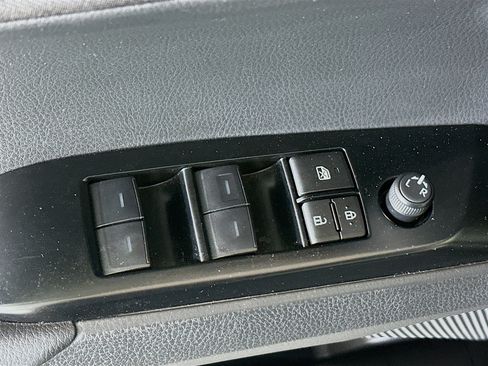 Used 2025 Toyota Camry LE FWD image 14