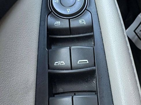 Used 2019 Buick Enclave Premium FWD image 30