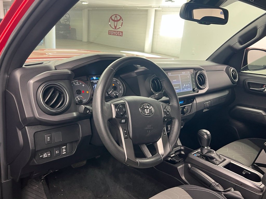 Used 2023 Toyota Tacoma TRD Sport AWD/4WD image 9