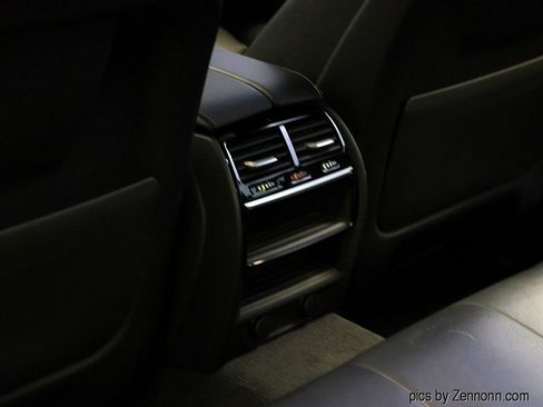 Used 2018 BMW 540i xDrive image 14