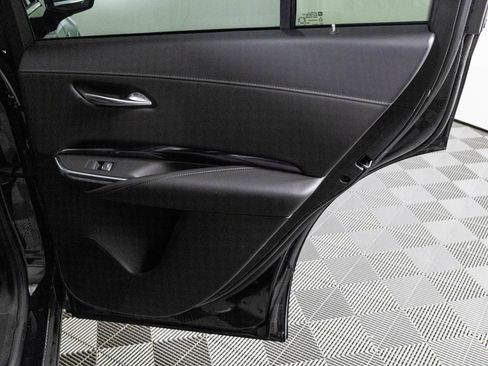 Used 2023 Cadillac XT4 Luxury w/ Cold Weather Package image 40