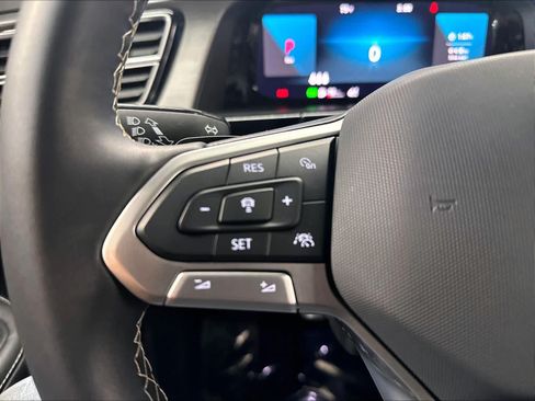 Used 2024 Volkswagen Atlas Cross Sport SE w/ Panoramic Sunroof Package FWD image 14