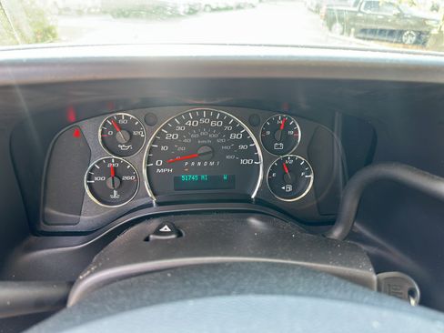 Used 2025 GMC Savana 3500 LT w/ LT Preferred Equipment Group RWD image 24