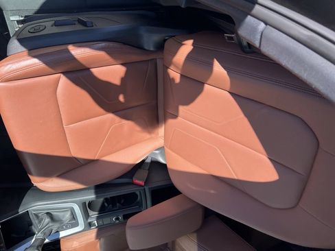 Used 2020 Audi Q3 2.0T Prestige w/ Prestige Package image 56