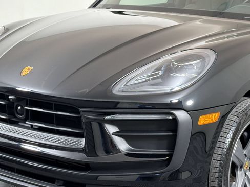 Certified 2024 Porsche Macan AWD/4WD image 14