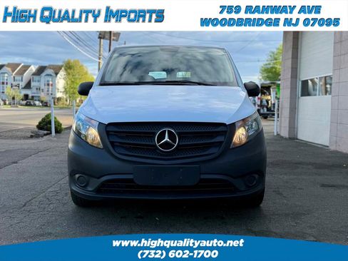 Used 2019 Mercedes-Benz Metris image 2