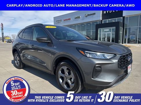 Used 2025 Ford Escape ST-Line AWD/4WD image 1