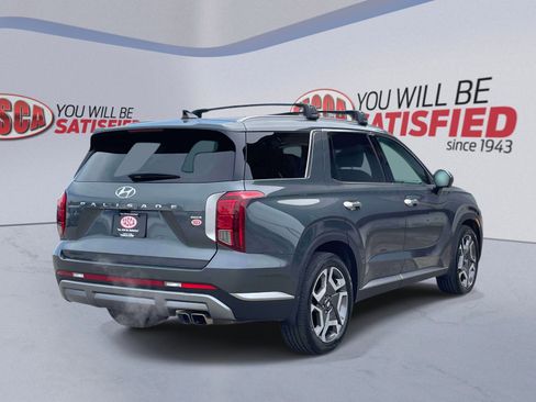 Used 2023 Hyundai Palisade SEL AWD/4WD image 5