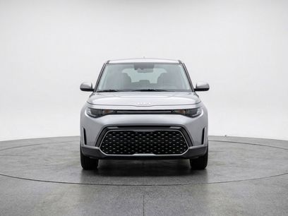 Used 2025 Kia Soul LX w/ LX Technology Package