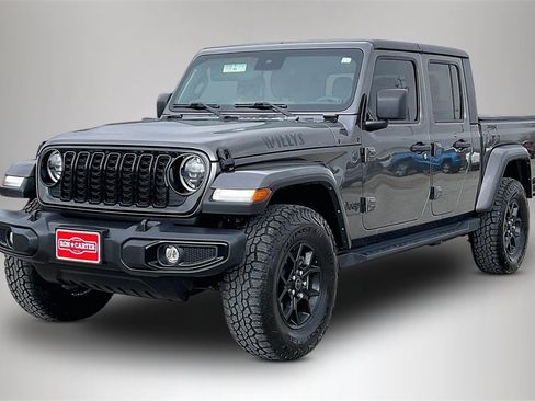 Used 2024 Jeep Gladiator Sport image 2