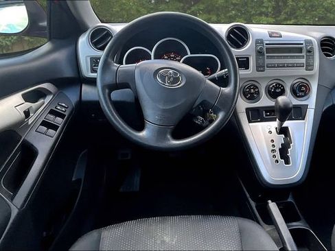 Used 2010 Toyota Matrix FWD image 8