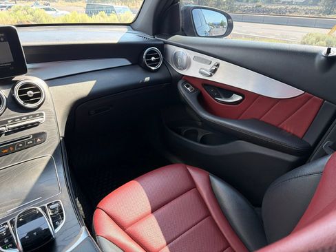 Used 2019 Mercedes-Benz GLC 300 4MATIC Coupe image 13