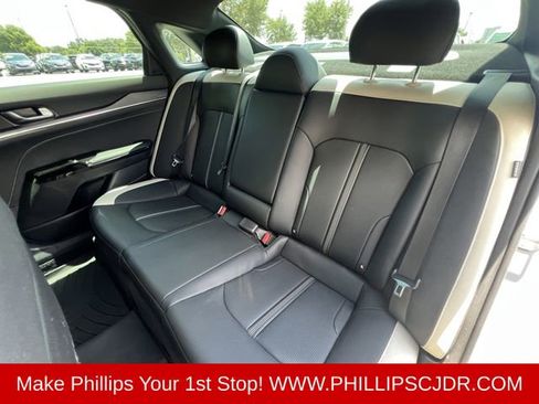 Used 2025 Kia K5 GT-Line w/ GT-Line Premium Package FWD image 12