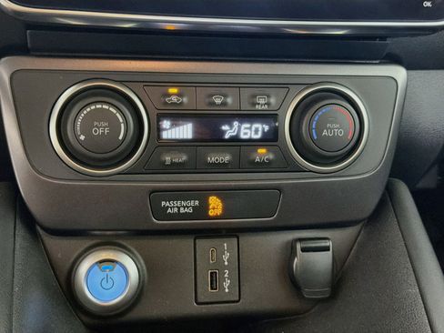 Used 2024 Nissan Leaf S FWD image 22