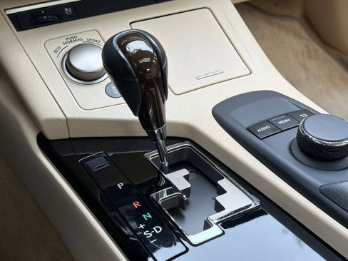 Used 2014 Lexus ES 350 w/ Premium Package FWD image 26