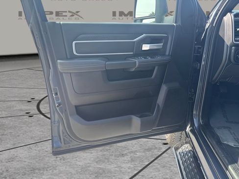 Used 2026 RAM 2500 Big Horn AWD/4WD image 15