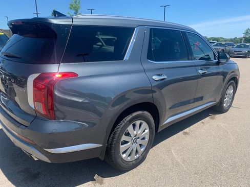 Used 2023 Hyundai Palisade SEL AWD/4WD image 5