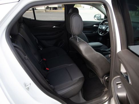 Used 2025 Buick Encore GX Preferred AWD/4WD image 14