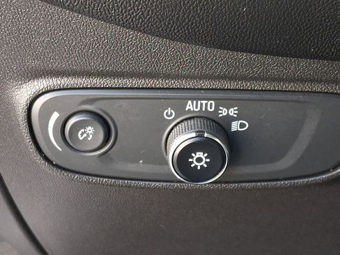 Used 2019 Chevrolet Equinox LT image 21