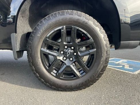 Used 2025 Chevrolet Silverado 1500 High Country w/ Midnight Edition AWD/4WD image 11