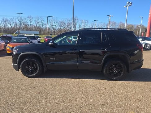 Used 2020 GMC Acadia AT4 w/ GMC Pro Grade Package image 4