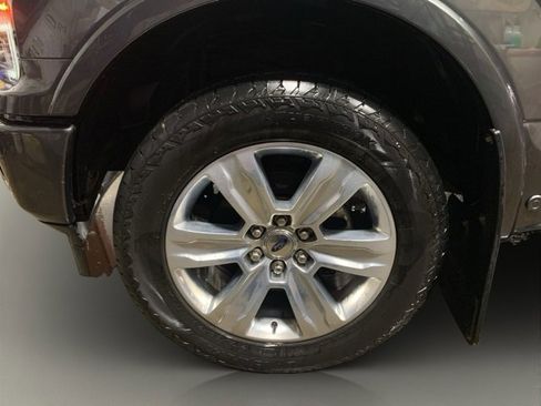 Used 2019 Ford F150 Platinum w/ Technology Package image 27