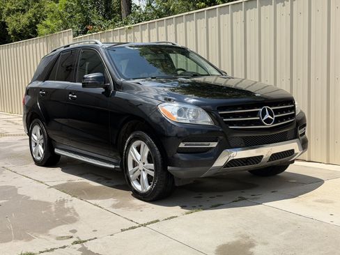 Used 2013 Mercedes-Benz ML 350 BlueTEC 4MATIC image 9