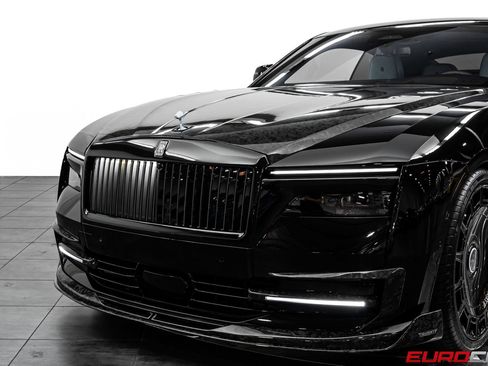 Used 2025 Rolls-Royce Spectre AWD/4WD image 16