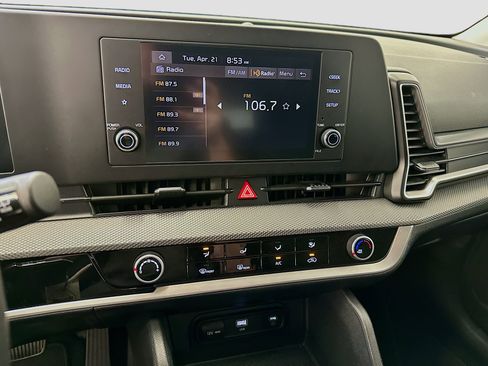 Used 2025 Kia Sportage LX image 25