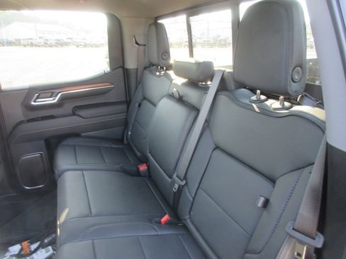 New 2026 GMC Sierra 1500 Denali w/ Denali Reserve Package AWD/4WD image 16