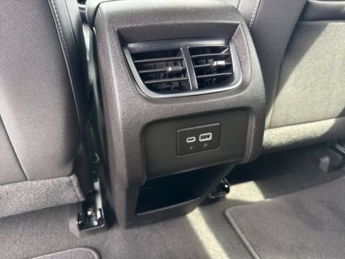 Used 2024 Chevrolet Blazer LT FWD image 16