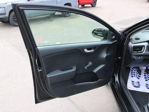 Used 2018 Kia Rio LX FWD image 9