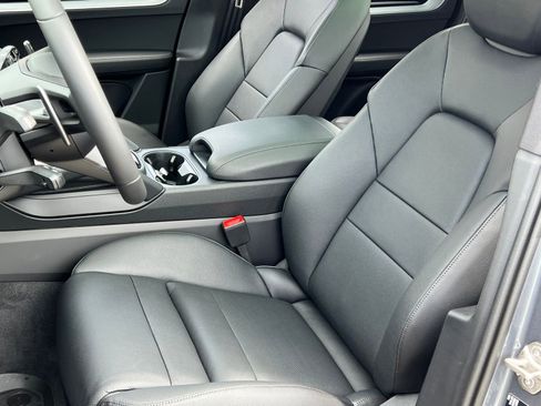 New 2026 Porsche Cayenne AWD/4WD image 5