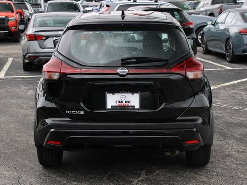 Certified 2025 Nissan Kicks Play S FWD image 8