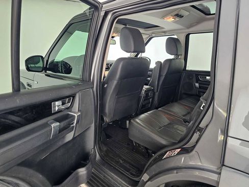 Used 2016 Land Rover LR4 HSE image 15