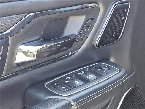 Used 2022 RAM 1500 Limited AWD/4WD image 10
