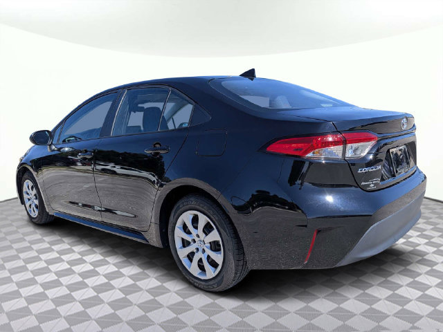 Used 2025 Toyota Corolla LE FWD image 6