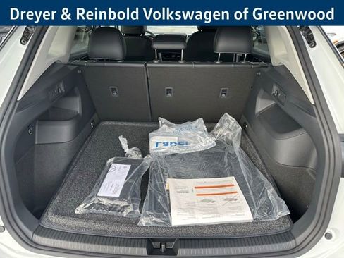 New 2026 Volkswagen Tiguan SE image 29