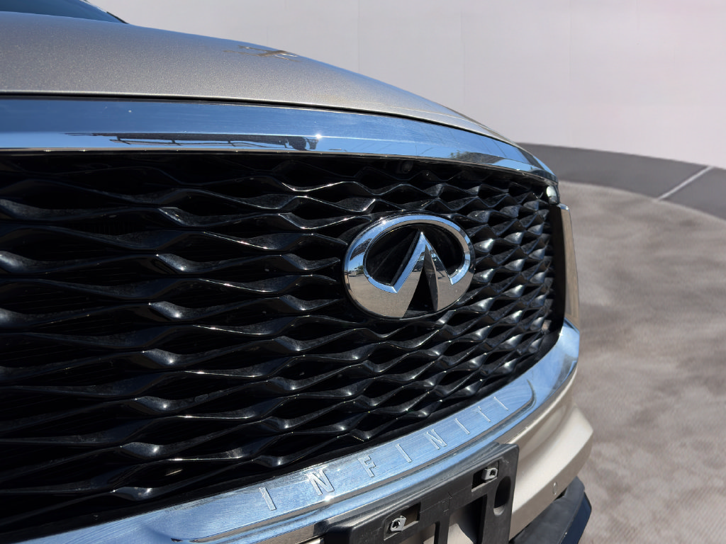 Used 2023 INFINITI QX60 Luxe AWD/4WD image 10