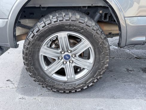 Used 2020 Ford F150 XLT w/ Equipment Group 302A Luxury AWD/4WD image 36