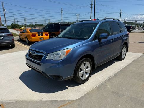 Used 2015 Subaru Forester 2.5i Premium w/ All-Weather Package AWD/4WD image 6