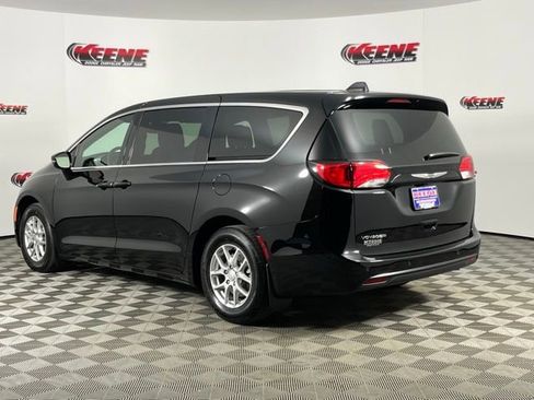 New 2026 Chrysler Voyager LX image 6