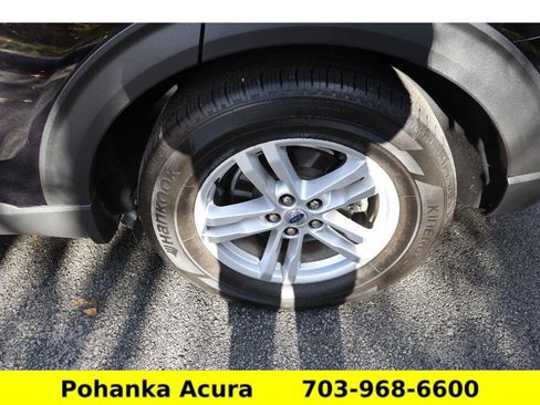 Used 2024 Ford Explorer XLT image 30