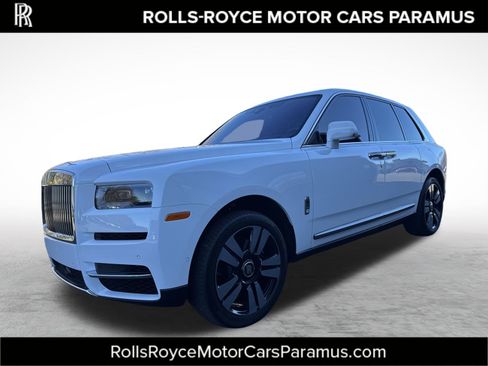 Certified 2022 Rolls-Royce Cullinan image 1