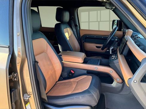 Used 2023 Land Rover Defender 110 X image 7