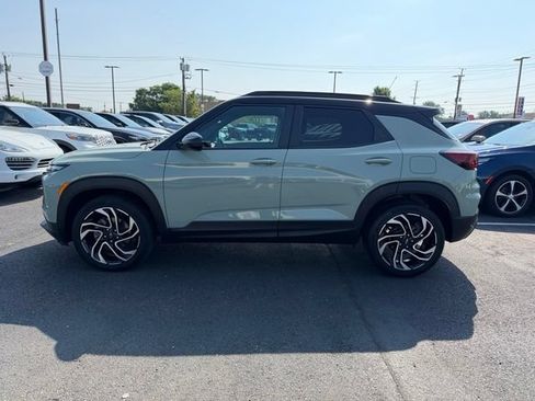 Used 2024 Chevrolet TrailBlazer RS w/ Convenience Package AWD/4WD image 5