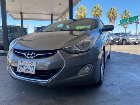Used 2013 Hyundai Elantra GLS w/ Preferred Pkg FWD image 31