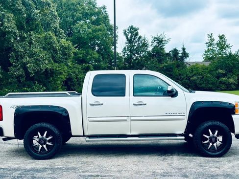 Used 2012 Chevrolet Silverado 1500 LTZ AWD/4WD image 2